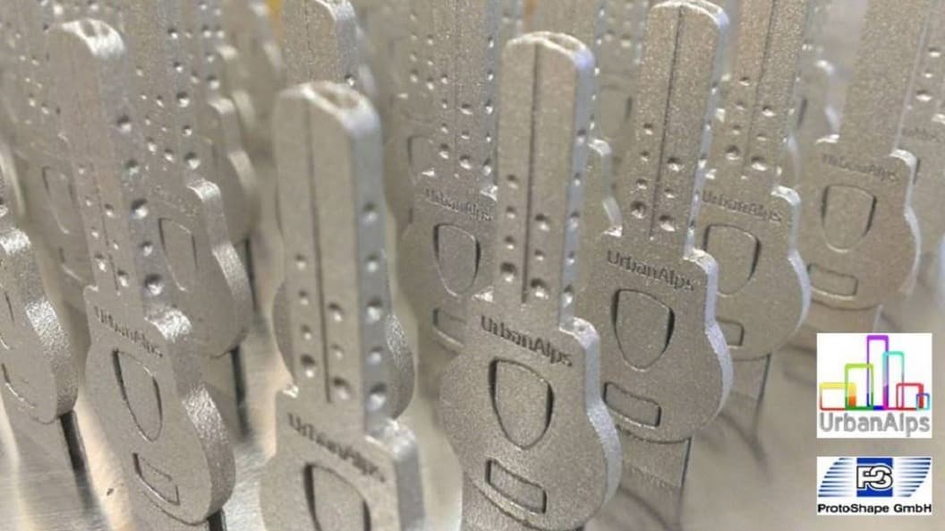 Batch von StealthKeys von UrbanAlps bei ProtoShape in der Produktion