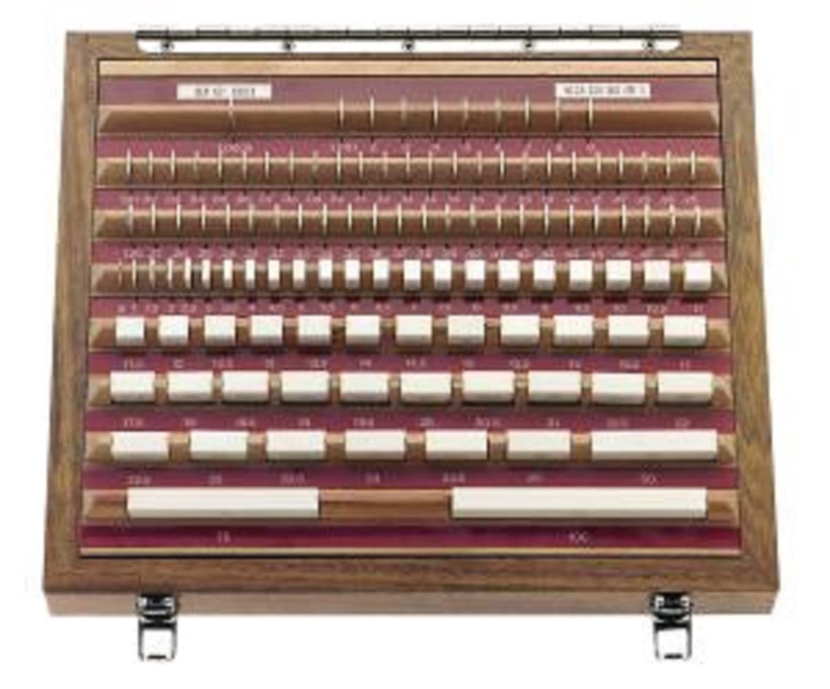 Calibration of Set of Gauge Blocks of Ceramic